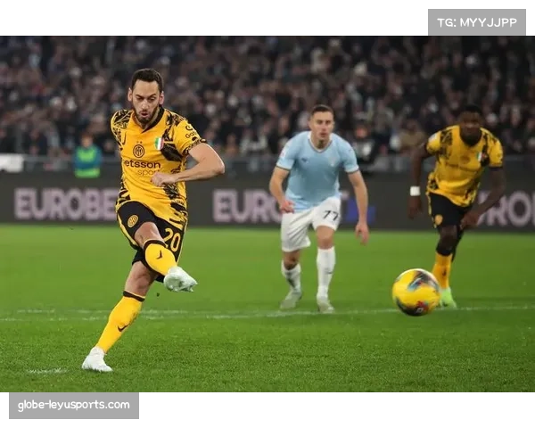 意甲战报：国米力克十人佛罗伦萨，恰尔汗奥卢表现抢眼