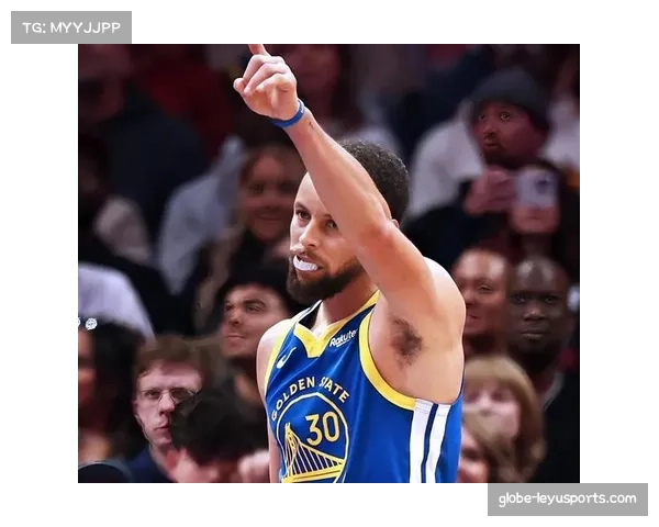 勇士伤病潮持续蔓延 塞斯库里霍福德接连伤退轮换吃紧